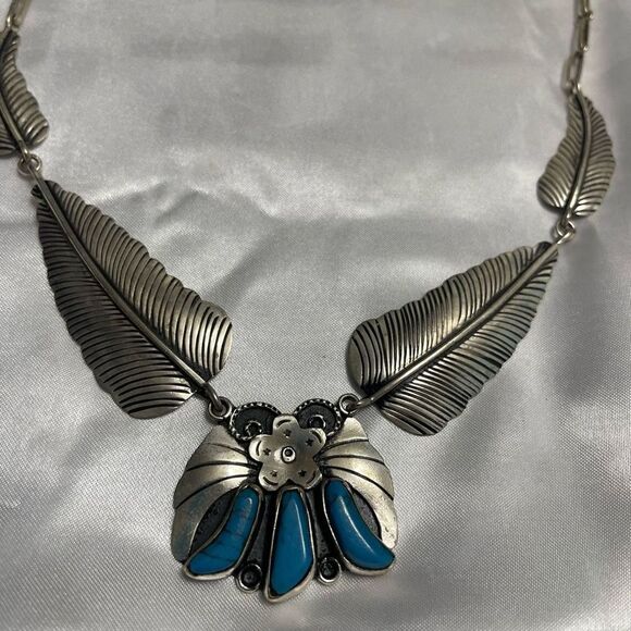 Large Southwestern Sterling/Howlite Feather Pendant Necklace Signed - Picture 2 of 7